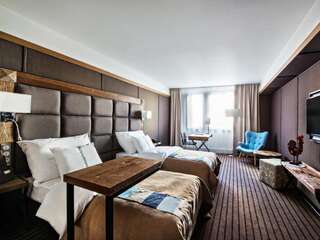 Отель Bristol Tradition and Luxury Жешув Двухместный номер с 1 кроватью или 2 отдельными кроватями-8